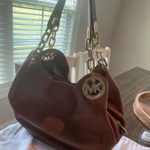 Michael Kors Fulton large shoulder bag. *Used once* In pristine condition!